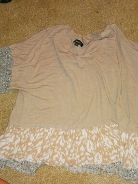Light Beige Layered Tunic with Floral Sleeve Accents